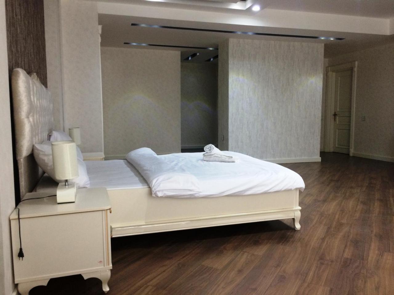 Park Azure Apartment Deluxe 2 Bedroom Baku Exterior photo